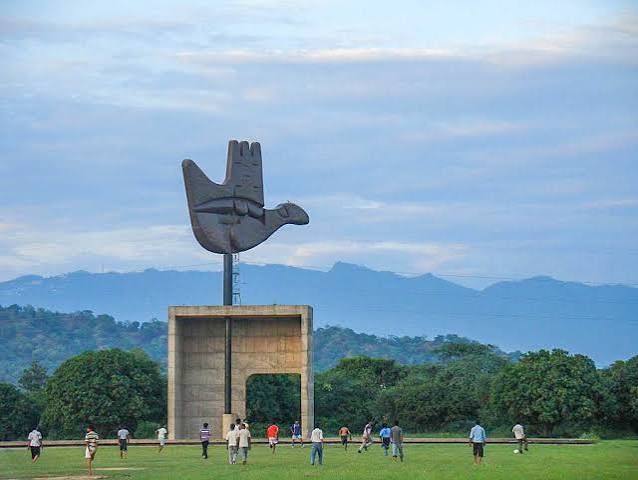 Cab from Gurgaon to Chandigarh